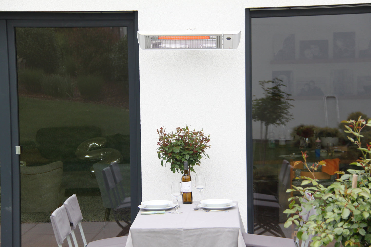 VC-EH2000W Vitramo Infrarot-Heizstrahler 2000W weiß mit App im Einsatz