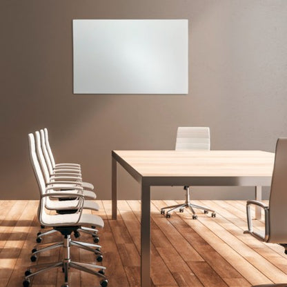 VL-A14078 Infrarotheizung Wand 1090W Detailansicht Montage im Büro