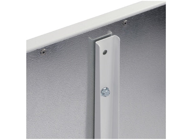 VZF-VLA73 Standfuß 730mm Detailansicht Montage auf VL-A Heizung